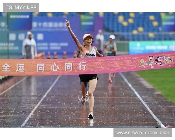 全运会女子马拉松云南运动员张德顺成功卫冕